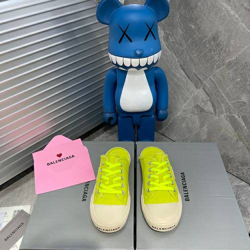 Picture of Balenciaga Shoes Women _SKUfw118928356fw